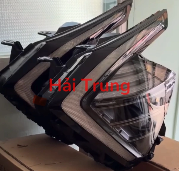 Một cặp đèn pha Kia Sportage 2023 Tháo Xe Led Trắng