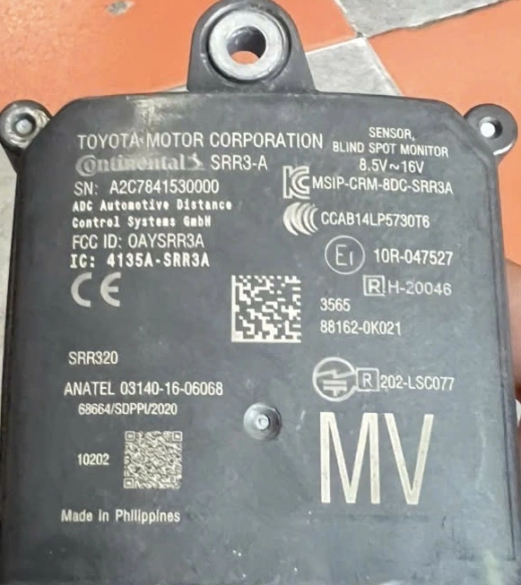 Hộp Radar cảnh báo điểm mù Toyota Hilux 2020-2025 Tháo Xe 88162-0K021