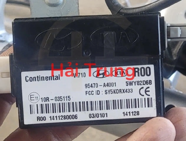 Hộp điều khiển hệ thống khóa thông minh Kia Rondo Tháo Xe 95470A4001