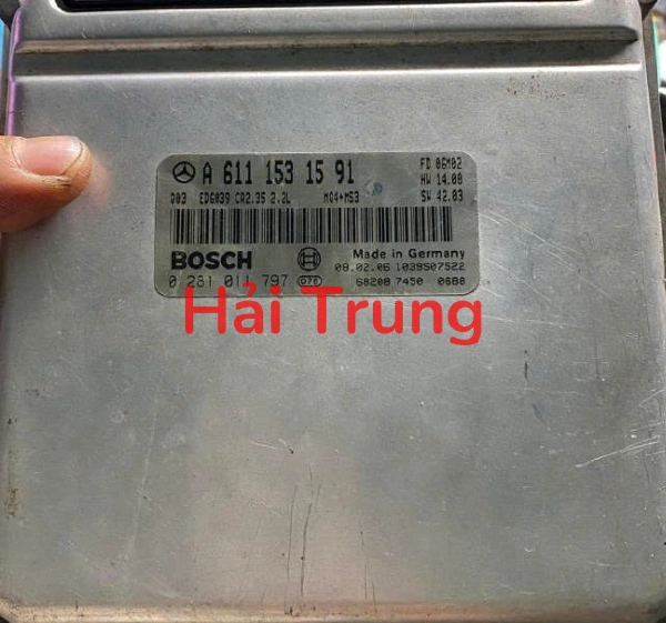 Hộp điều khiển động cơ Hộp đen ECU Mercedes Sprinter Tháo Xe A6111531591