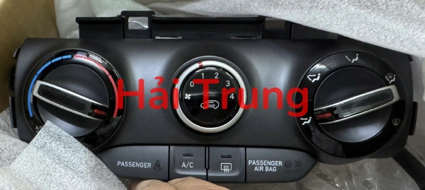Cụm điều khiển điều hoà Hyundai Kona mới