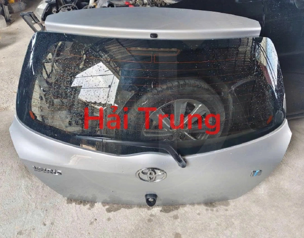 Cốp sau liền cụm Toyota Yaris Tháo Xe