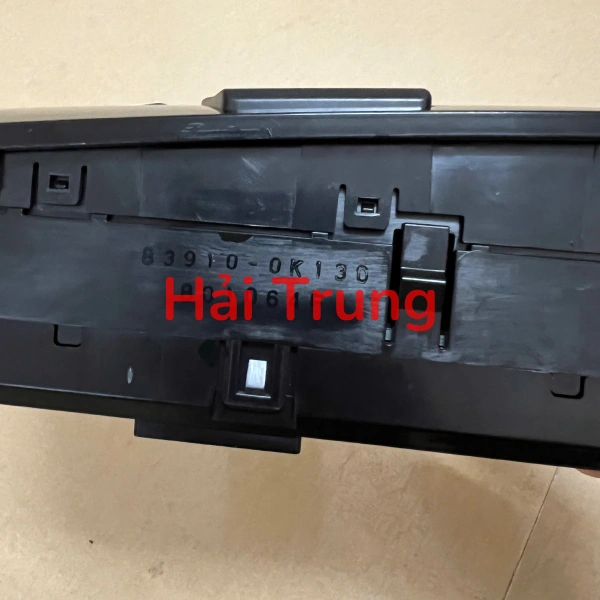 Đồng hồ giờ tích hợp hazda Toyota Innova 2020-2022