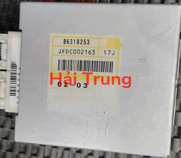 Hộp điều khiển số Mitsubishi Triton 2016 Tháo Xe 8631B253
