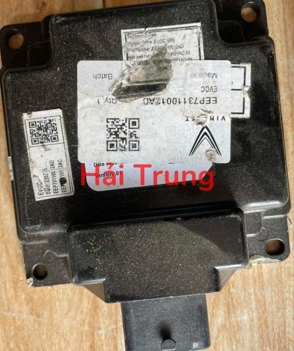 Hộp EVCC Vinfast VF5 Tháo Xe EEP73110012AD