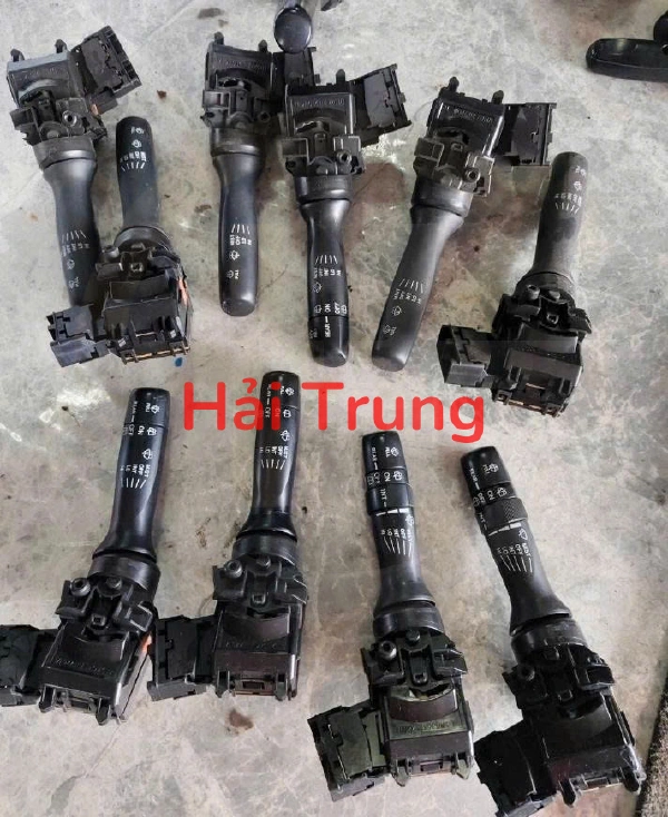 Công tắc gạt mưa Toyota Vios 2014-2020 Tháo Xe