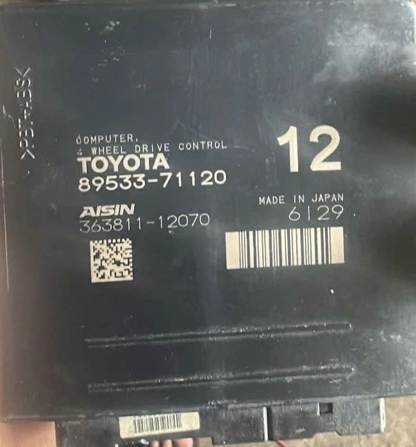 Hộp gài cầu Toyota Hilux Tháo Xe 89533-71120