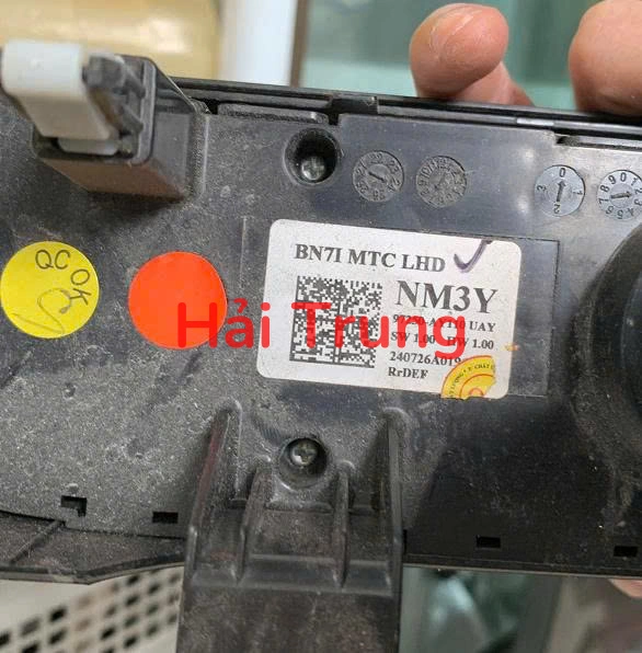 Cụm công tắc điều khiển điều hòa AC Hyundai Accent 2024 2025 2026 97250-AY110 UAY 97250AY110UAY