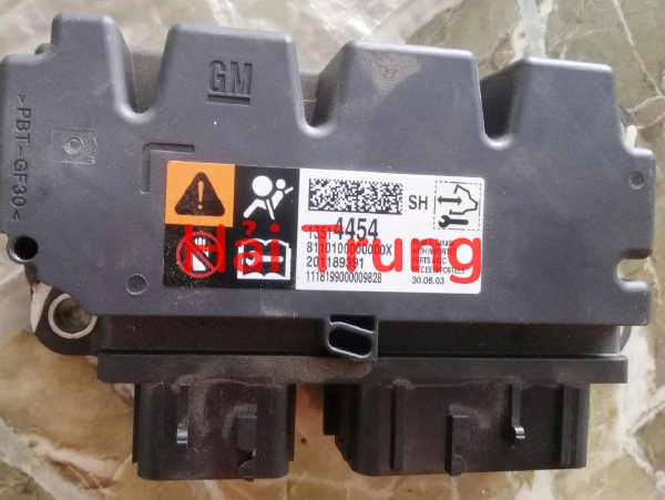Hộp điều khiển túi khí Chevrolet Prisma 13514454