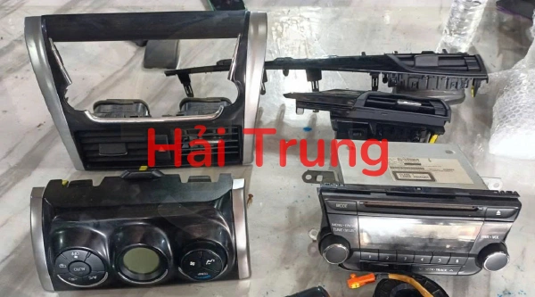 Bộ dưỡng đài DVD cửa gió điều hòa Toyota Vios 2014-2018 Tháo Xe