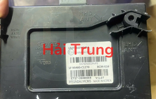 95400C1270 Hộp điều khiển thân xe BCM Hyundai Sonata Tháo Xe