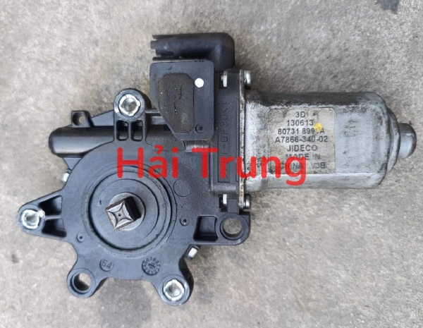 Mô tơ lên xuống kính trước lái Nissan Navara Tháo Xe
