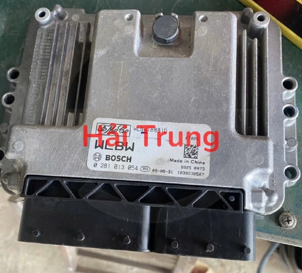 Hộp điều khiển động cơ Hộp đen ECU Ford Ranger, Everest Tháo Xe WLBW18881D