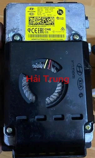 Cụm sạc điện thoại không dây Kia Carnival đời 2022–2025 Tháo Xe 95560-R0100 95560R0100