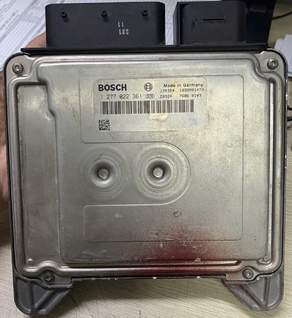 Hộp điều khiển động cơ Hộp đen ECU BMW X5 (E70) và X6 (E71) Tháo Xe 1039R01473
