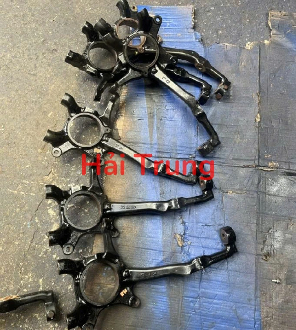 Ngõng moay ơ sau Toyota Hilux Tháo Xe