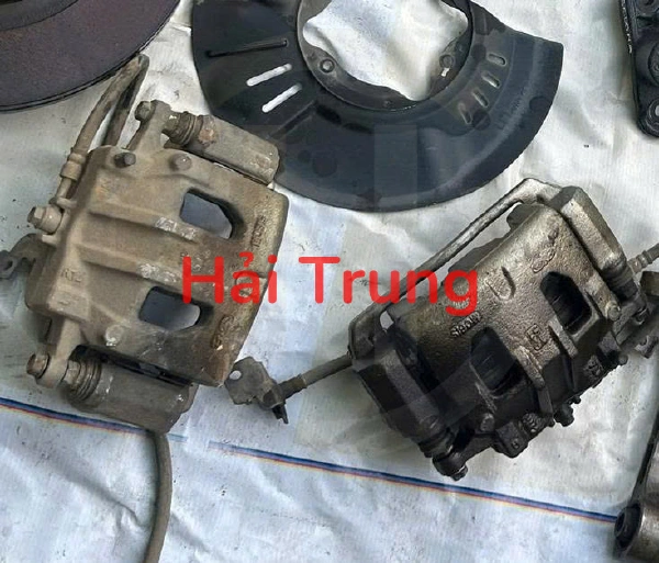 Cụm gông phanh Kia Sedona 2019 2020 Tháo Xe