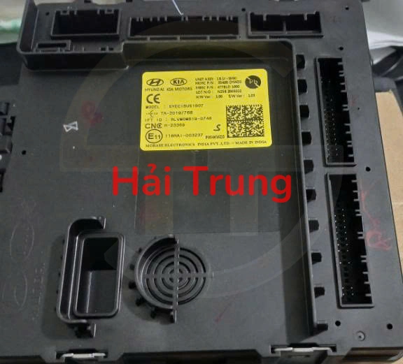 95400DYWZ0 Hộp điều khiển thân xe Kia Carens 2023-2025