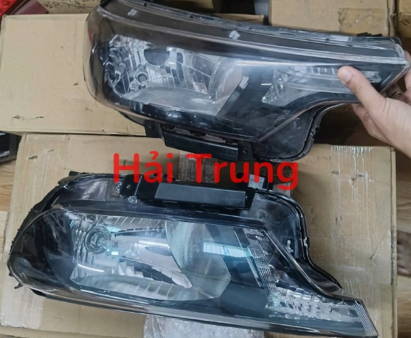 Đôi đèn pha Kia Sonet Lái Thuận Tháo Xe