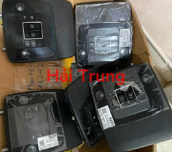 Cụm đèn trần Kia Carnival 2021 2022 2023 2024 2025 Tháo Xe