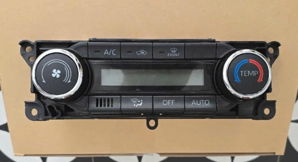 Bảng điều khiển công tắc điều hòa AC Toyota Veloz 2021-2025