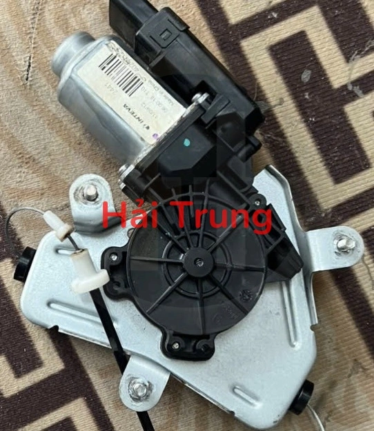 Mô tơ lên xuống kính cửa Hyundai Accent 2014 Tháo Xe