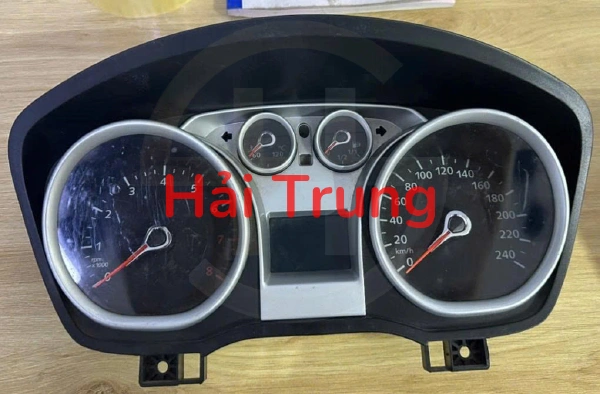 Đồng hồ táp lô Ford Focus Tháo Xe