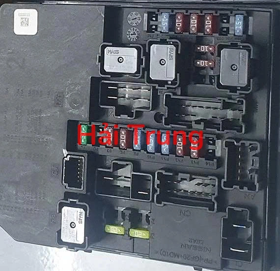 Hộp IPDM Nissan Livina Tháo Xe