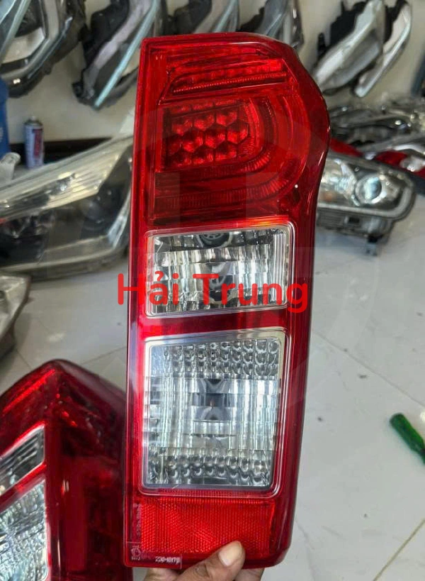 Đèn hậu Isuzu D-Max 2015-2019 Tháo Xe