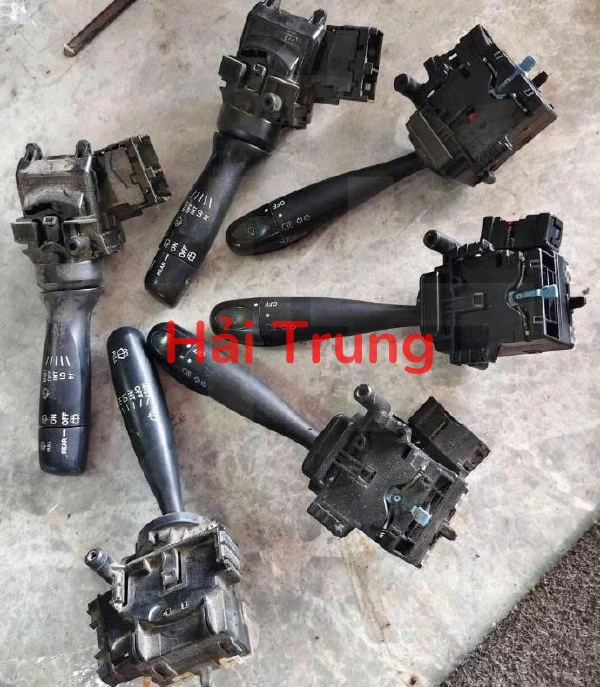 Công tắc gạt mưa Toyota Vios 2008-2013 Tháo Xe