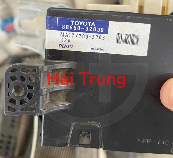 Hộp điều khiển điều hòa Toyota Altis 2012 Tháo Xe 8865002830 88650-02830