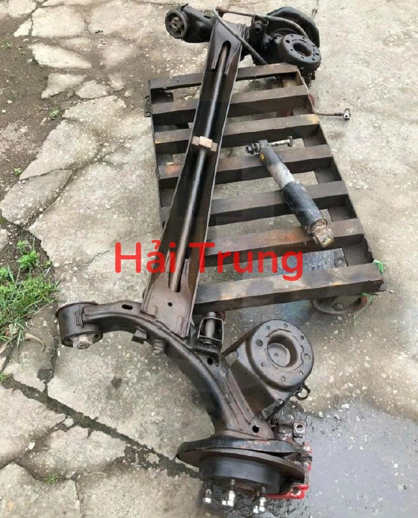 Dầm cầu sau Kia K3 2013-2016 Tháo Xe