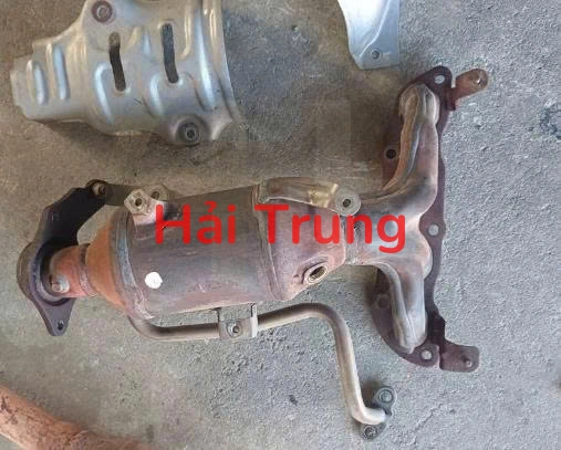 Ống xả đoạn đầu Toyota Vios Tháo Xe