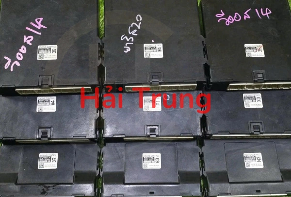 Hộp điều khiển động cơ Toyota Vios 2020 Tháo Xe