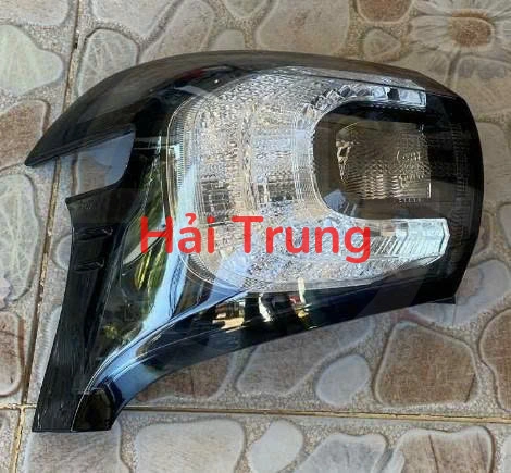 Đèn hậu Toyota Sienta Tháo Xe