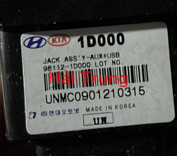 Ổ CẮM USB AUX KIA CARENS 2006-2012 THÁO XE 96112-1D000 961121D000
