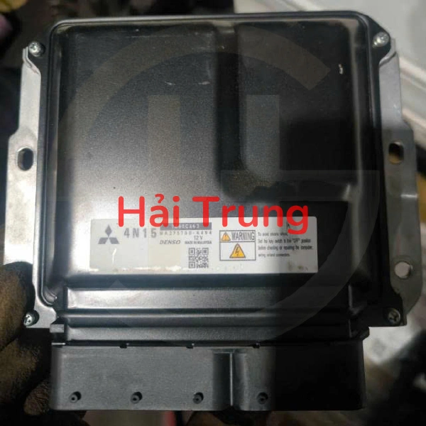 1860C663 Hộp điều khiển động cơ ECU Mitsubishi Pajero Sport 2016-2020 Tháo Xe