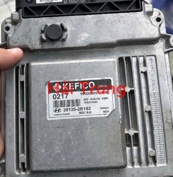 Hộp điều khiển động cơ ECU Hyundai I20 Tháo Xe 391252B192