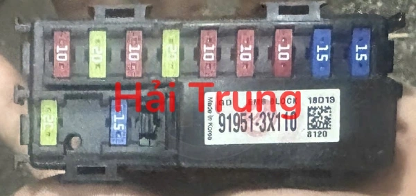 Hộp cầu trì Kia Rondo Tháo Xe 91951-3X110 919513X110
